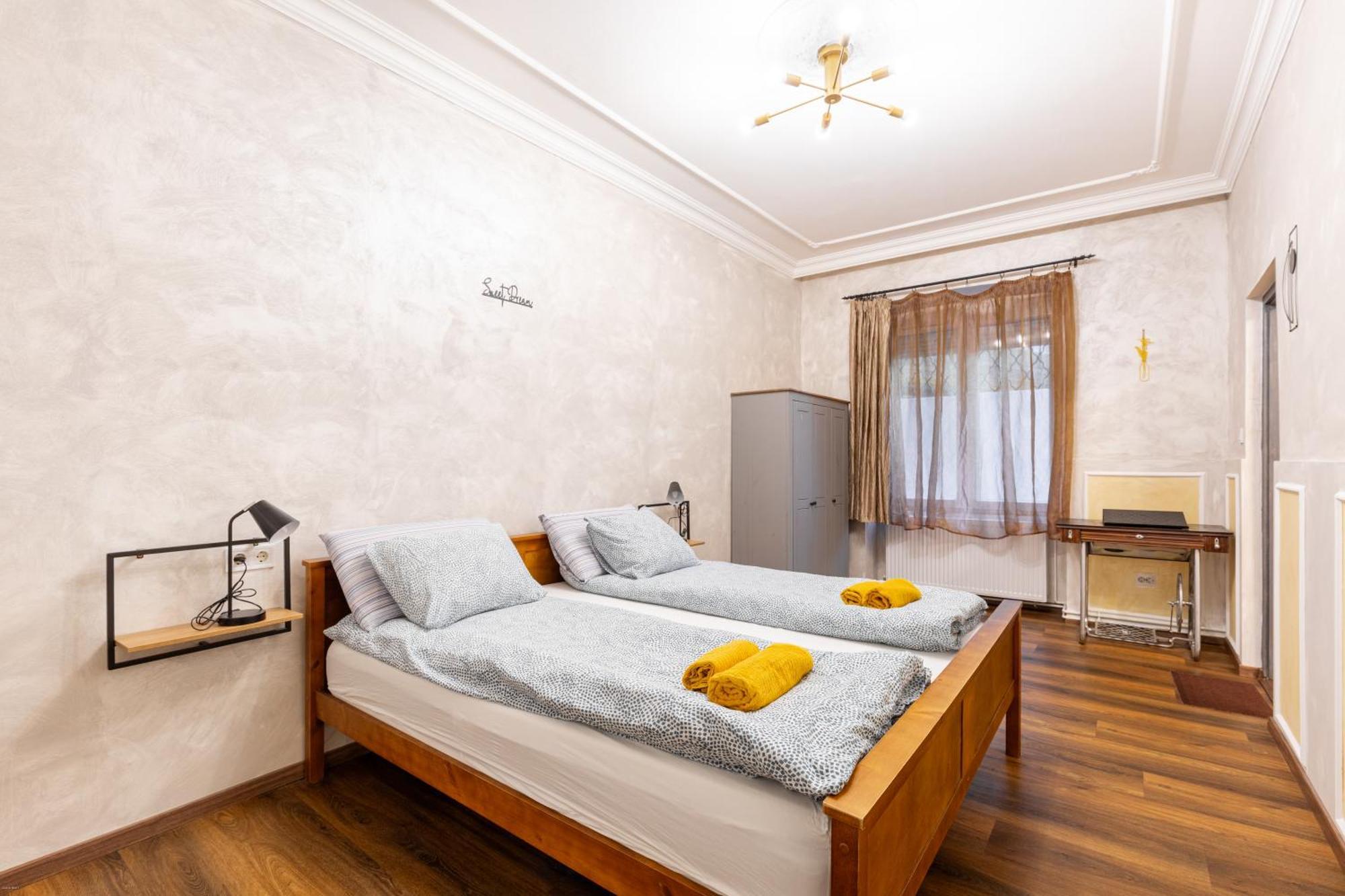 Mari&Emi Flat In Corvin Apartment Будапеща Екстериор снимка