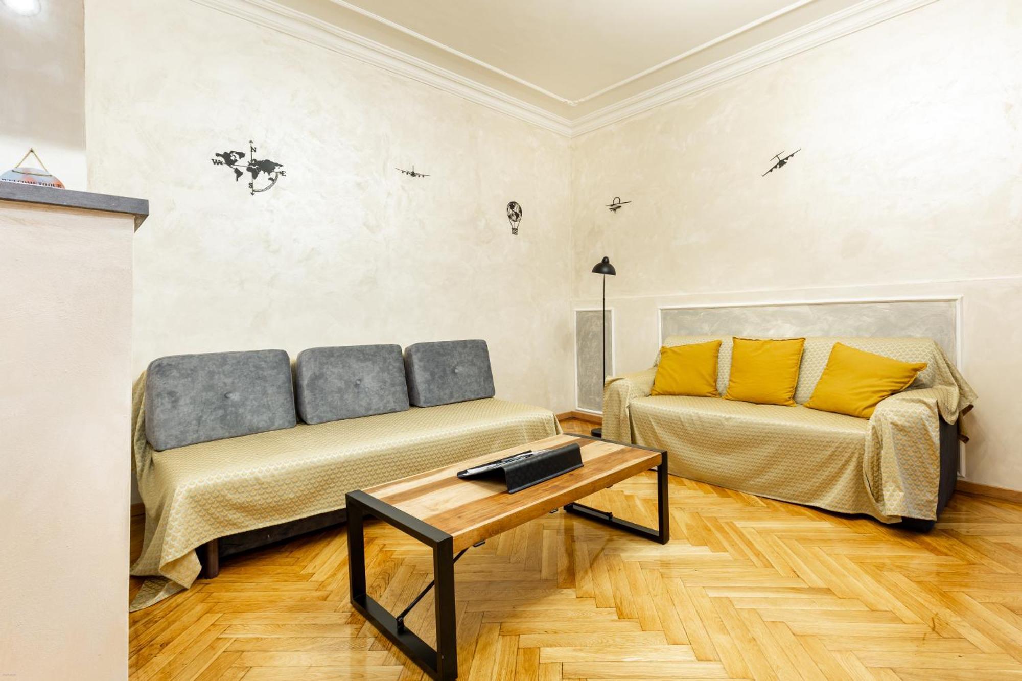 Mari&Emi Flat In Corvin Apartment Будапеща Екстериор снимка