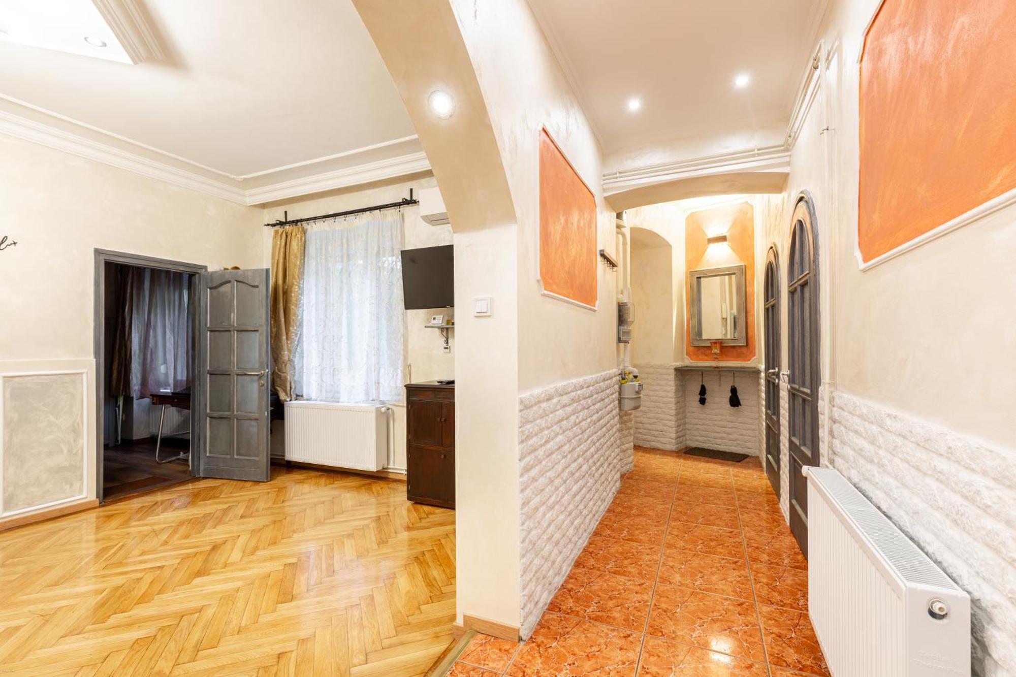 Mari&Emi Flat In Corvin Apartment Будапеща Екстериор снимка