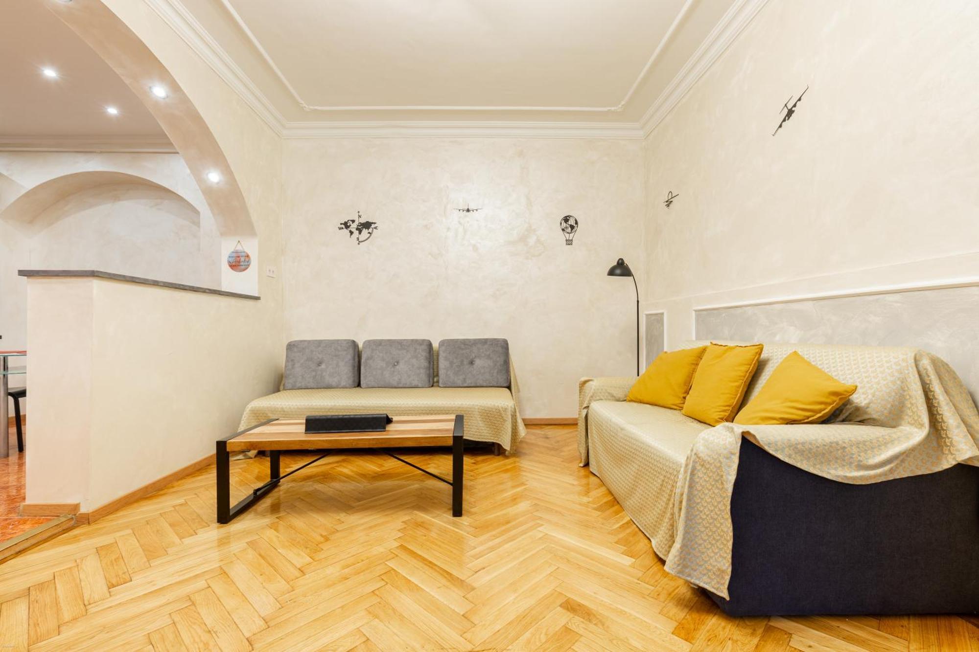 Mari&Emi Flat In Corvin Apartment Будапеща Екстериор снимка