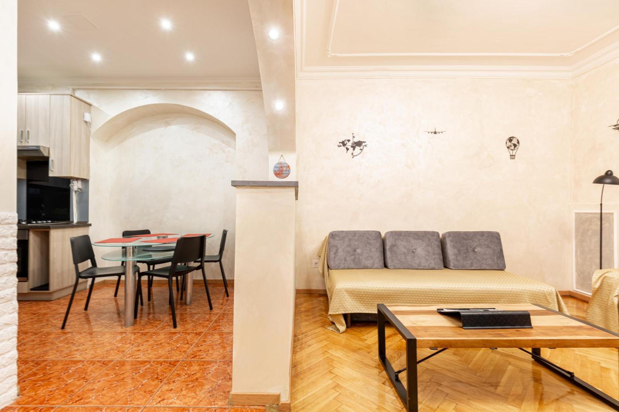 Mari&Emi Flat In Corvin Apartment Будапеща Екстериор снимка